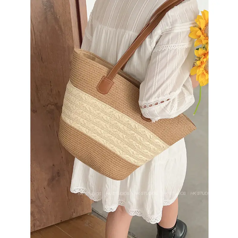 Women Woven Straw Beach Bag Large Capacity Shoulder Bag - Image 12