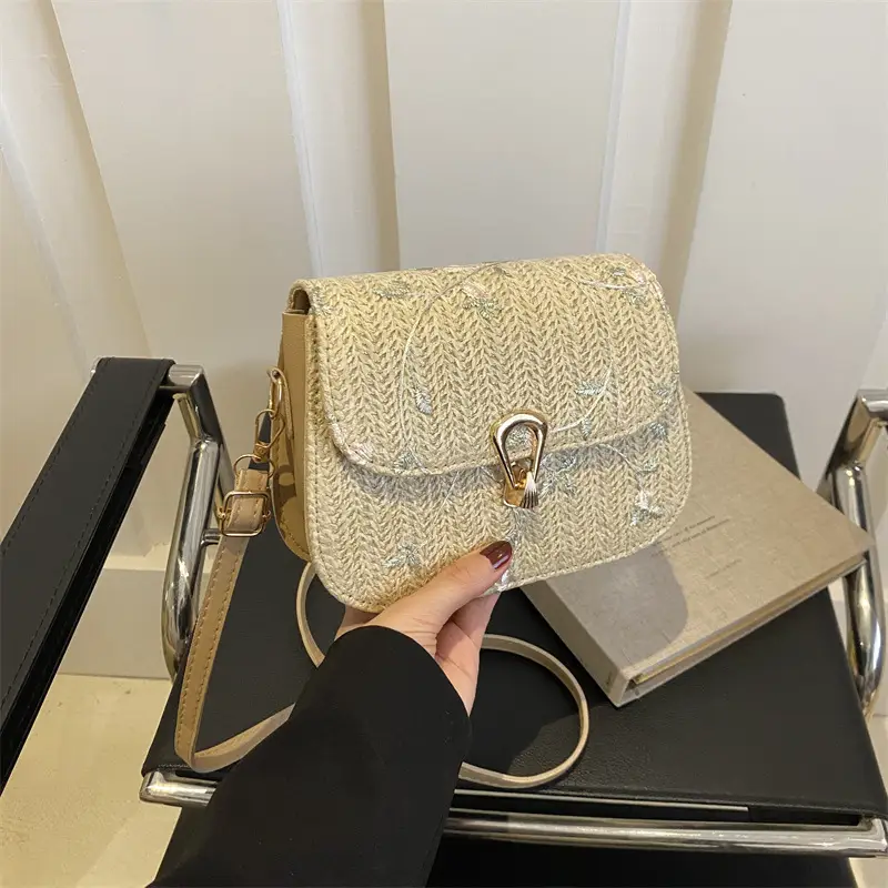 Korean Pattern Lock Crossbody Bag White 2024 - Image 4