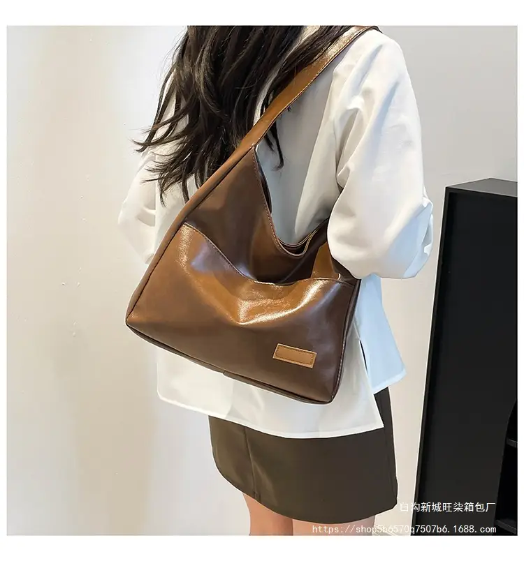 Women's White Casual Shoulder Bag 2025 — feature 15