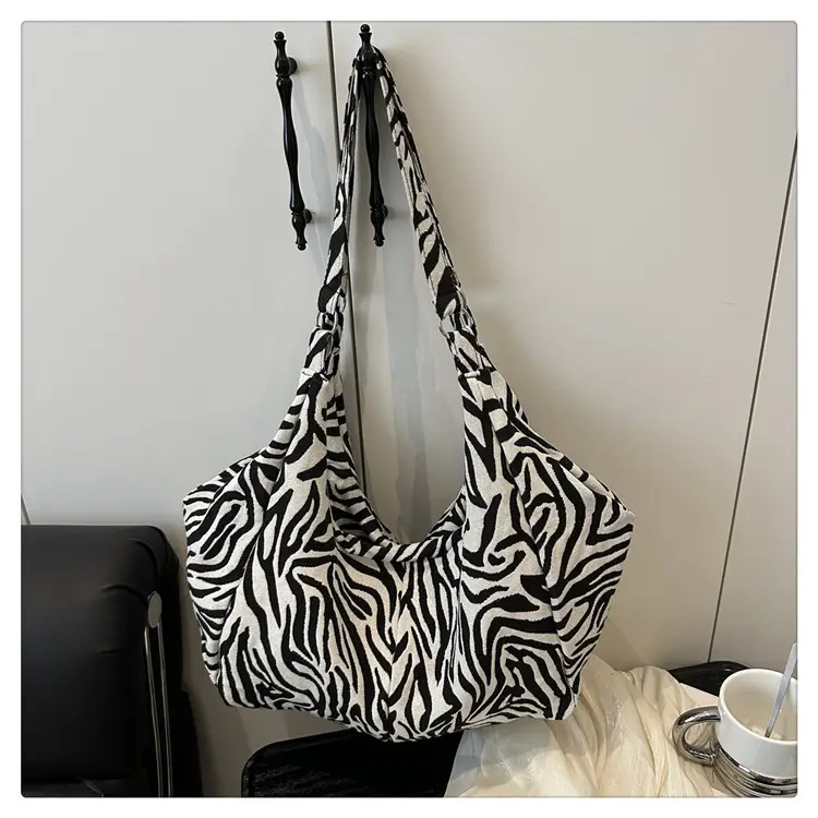 Retro Zebra Pattern Large Tote Bag for Women — feature 27