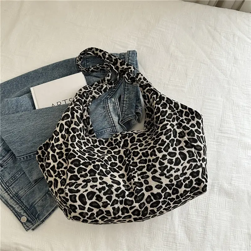 Retro Zebra Pattern Large Tote Bag for Women - Image 2