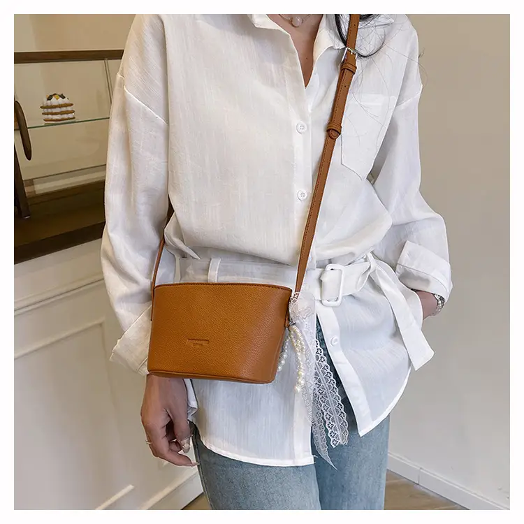 Red Korean Style Women's Shoulder Bag 2025 — feature 15