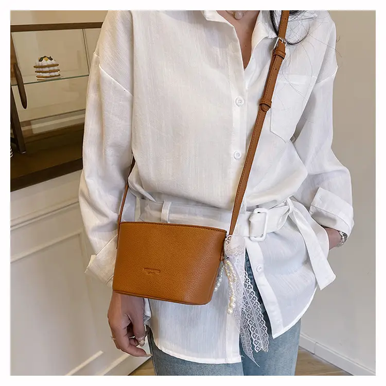 Red Korean Style Women's Shoulder Bag 2025 — feature 16
