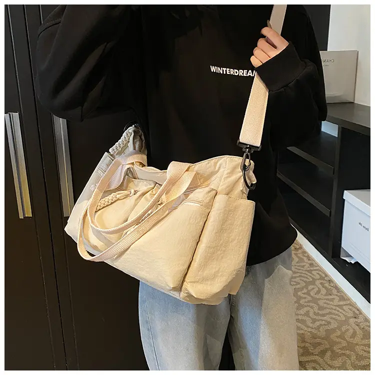 Nylon Large Capacity Travel Tote Bag for Women — feature 13
