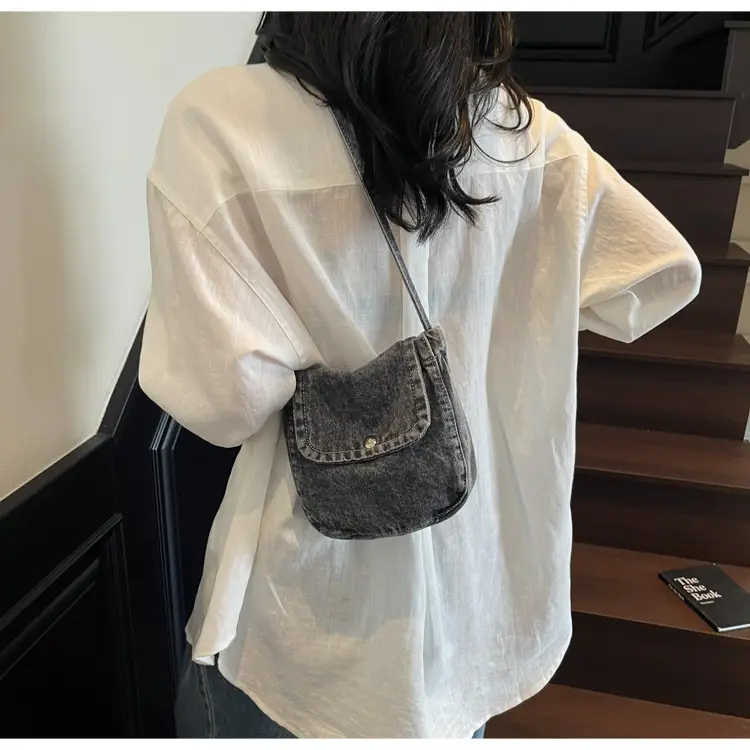 2025 New Japanese Style Denim Crossbody Phone Bag — feature 33