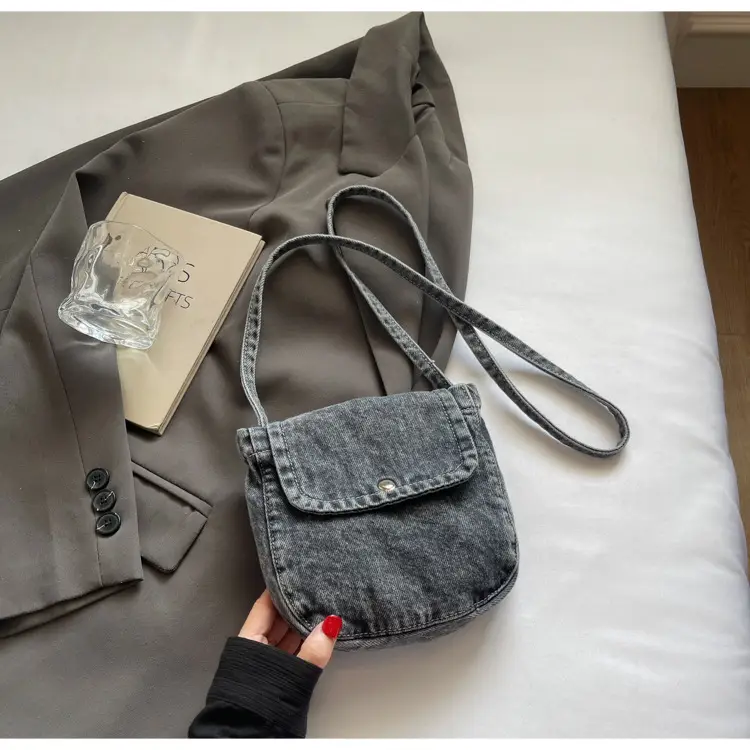 2025 New Japanese Style Denim Crossbody Phone Bag — feature 41