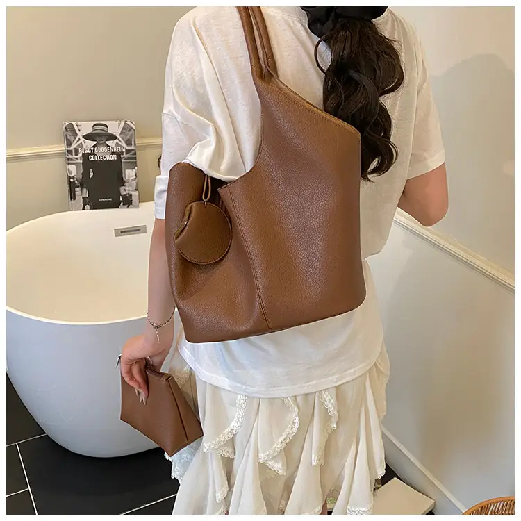 Women Large Capacity Tan Shoulder Bag 2025 — feature 18