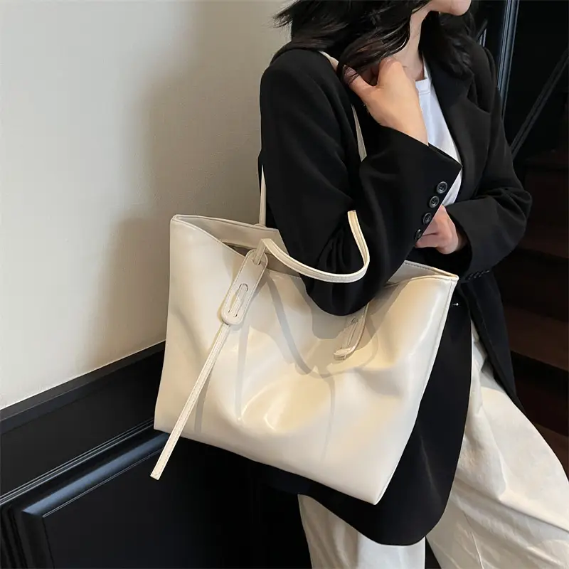 Black Leather Tote Bag for Women Large Capacity Shoulder Bag