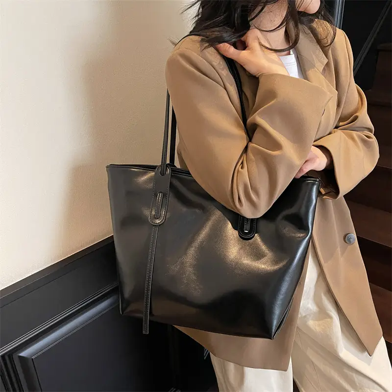 Black Leather Tote Bag for Women Large Capacity Shoulder Bag