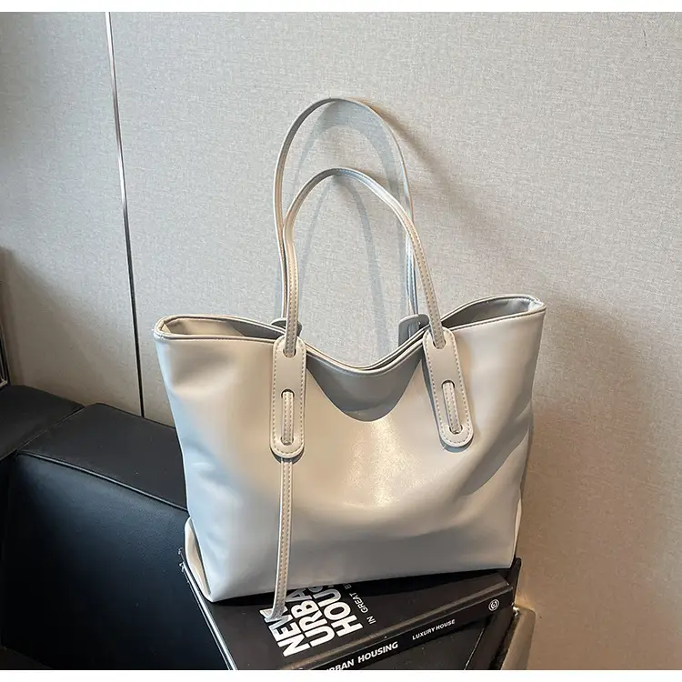 Black Leather Tote Bag for Women Large Capacity Shoulder Bag — feature 15