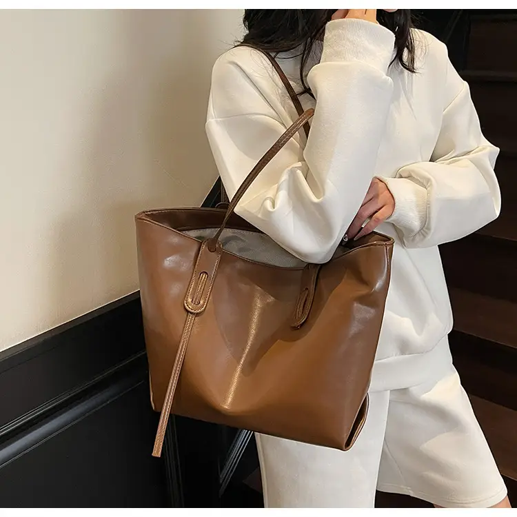Black Leather Tote Bag for Women Large Capacity Shoulder Bag — feature 19