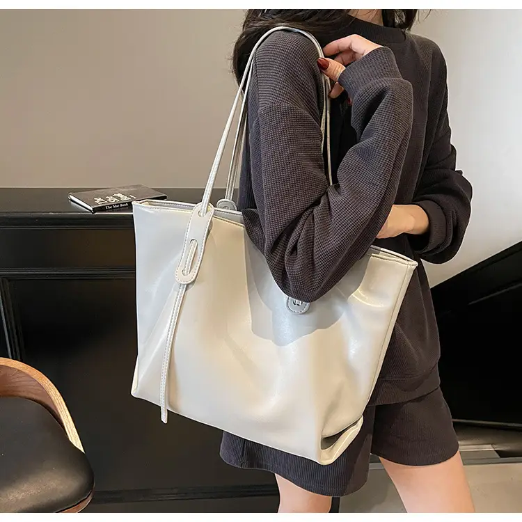 Black Leather Tote Bag for Women Large Capacity Shoulder Bag — feature 25