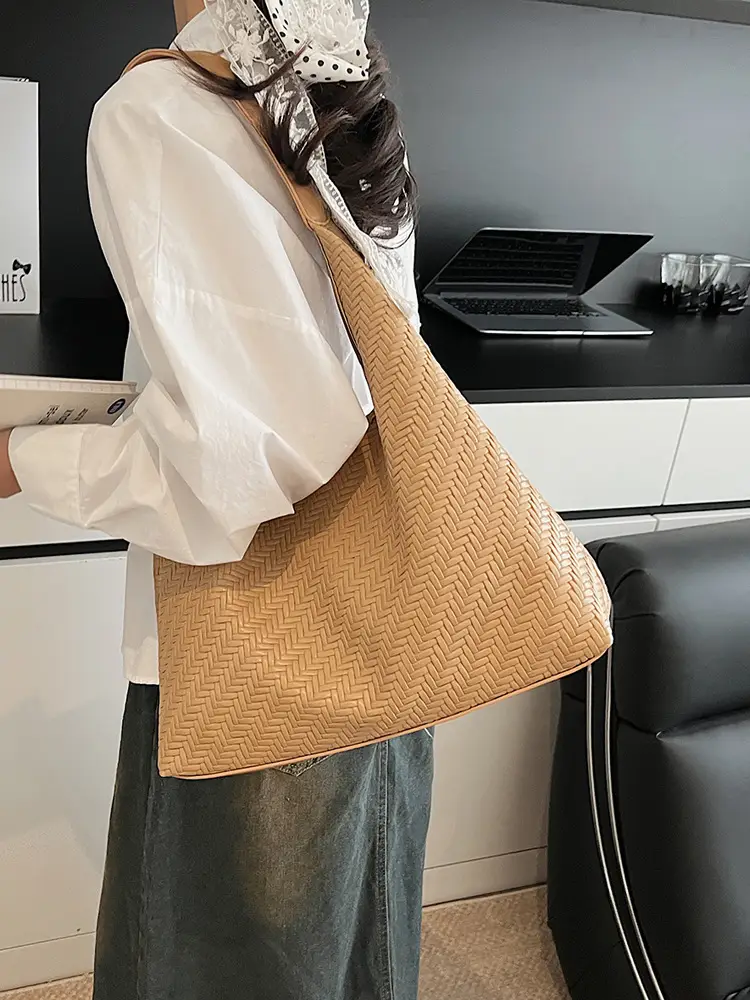 Stylish Woven Underarm Bag Large Capacity Single Shoulder - Image 6
