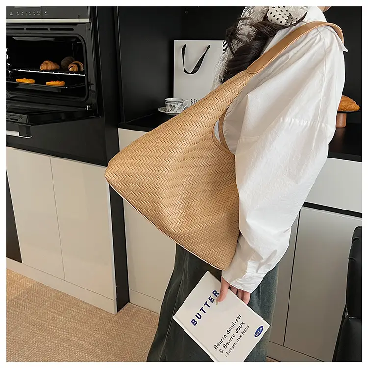 Stylish Woven Underarm Bag Large Capacity Single Shoulder — feature 11
