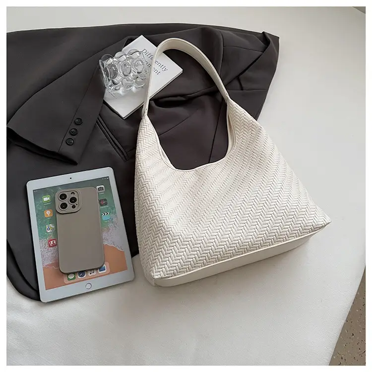 Stylish Woven Underarm Bag Large Capacity Single Shoulder — feature 8