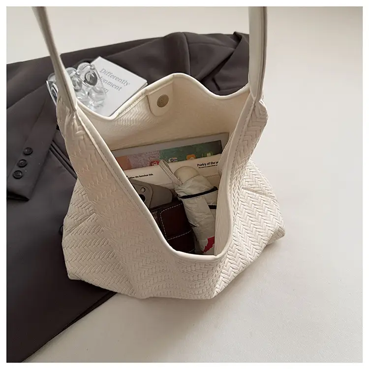 Stylish Woven Underarm Bag Large Capacity Single Shoulder — feature 9
