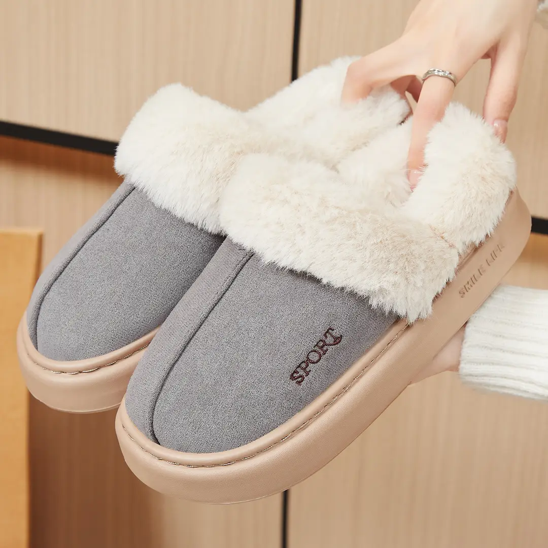 Women's Winter Cross-Border Style Large Fur-Lined Cotton Slippers, European and American Fashion Home Cotton Shoes, Non-Slip Eva Sole Simple Slippers