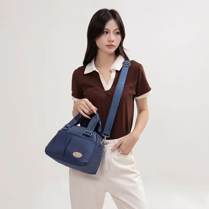 Lightweight Korean Style Handbag for Women - Image 12