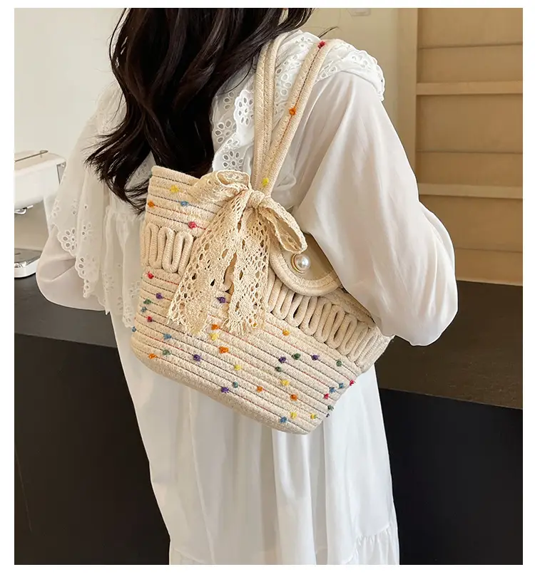 Women Woven Shoulder Bag Summer 2026 Niche Fashion — feature 2