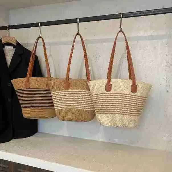 Women's Woven Straw Shoulder Bag Large Capacity Summer 2025 - Image 7