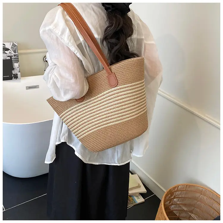 Women's Woven Straw Shoulder Bag Large Capacity Summer 2025 — feature 13