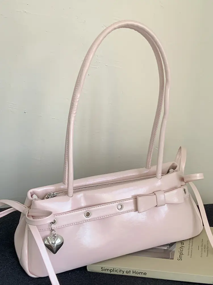 Women's Red Leather Shoulder Bag with Zipper Compartment - Image 6