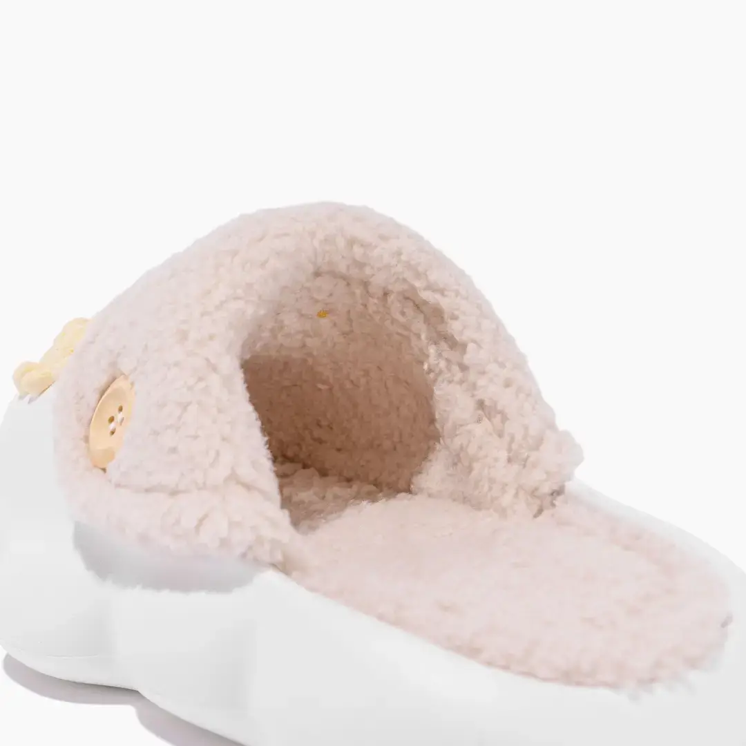Women's Cute Style Cotton Slippers Indoor and Outdoor Autumn and Winter Non-Slip Breathable Plush Fabric Home Four-Season Fur Slippers for Women - Image 4