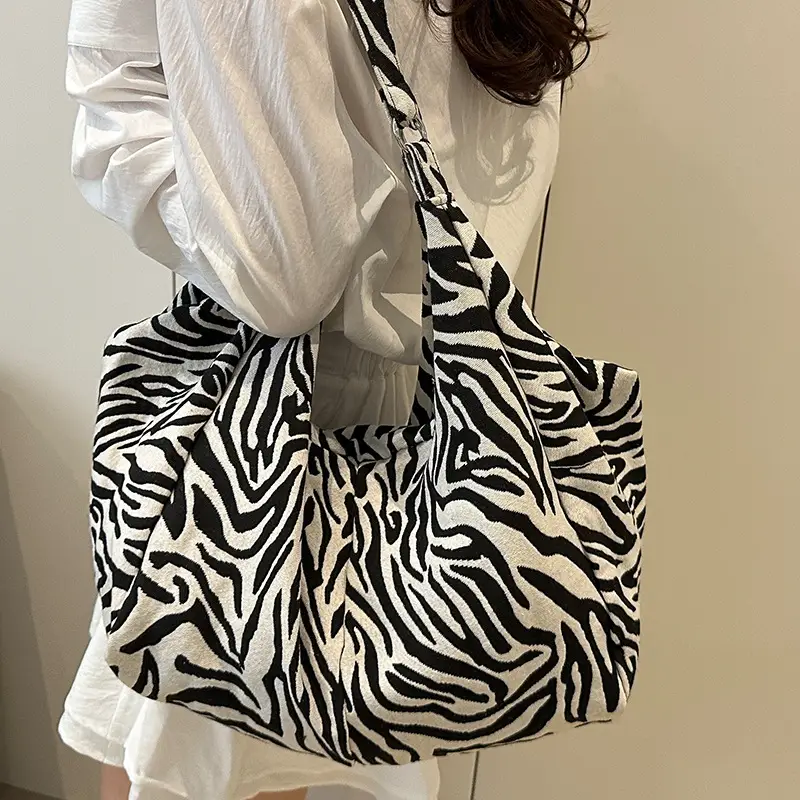 Leopard Print Shoulder Bag for Women Casual Commute - Image 5