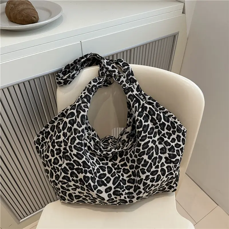 Leopard Print Shoulder Bag for Women Casual Commute - Image 2