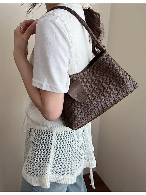 Red Woven Cross-Border Bag for Women Summer 2026 - Image 8