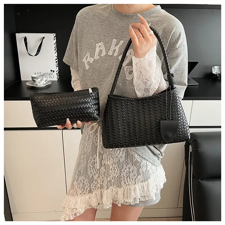 Red Woven Cross-Border Bag for Women Summer 2026 — feature 24