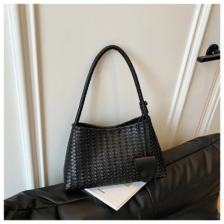 Red Woven Cross-Border Bag for Women Summer 2026 - Image 5