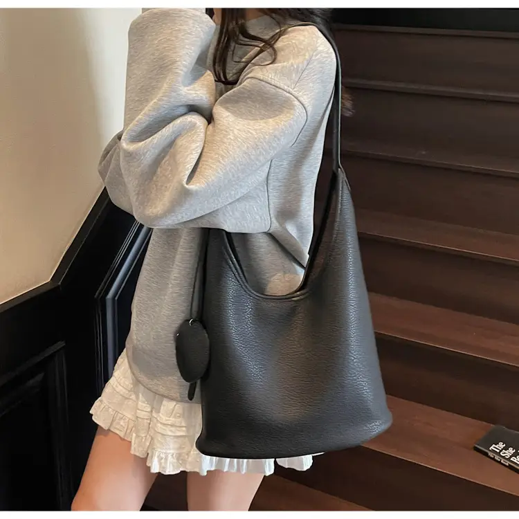 Women Korean Retro Lychee Bucket Bag 2025 — feature 17