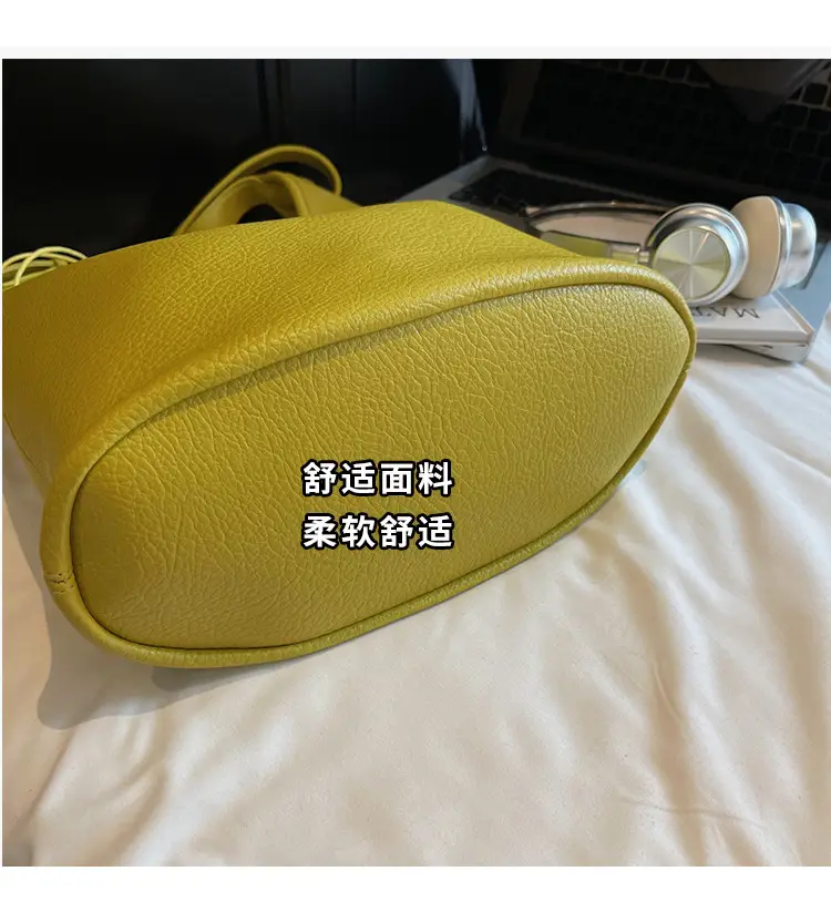 Women Korean Retro Lychee Bucket Bag 2025 — feature 2