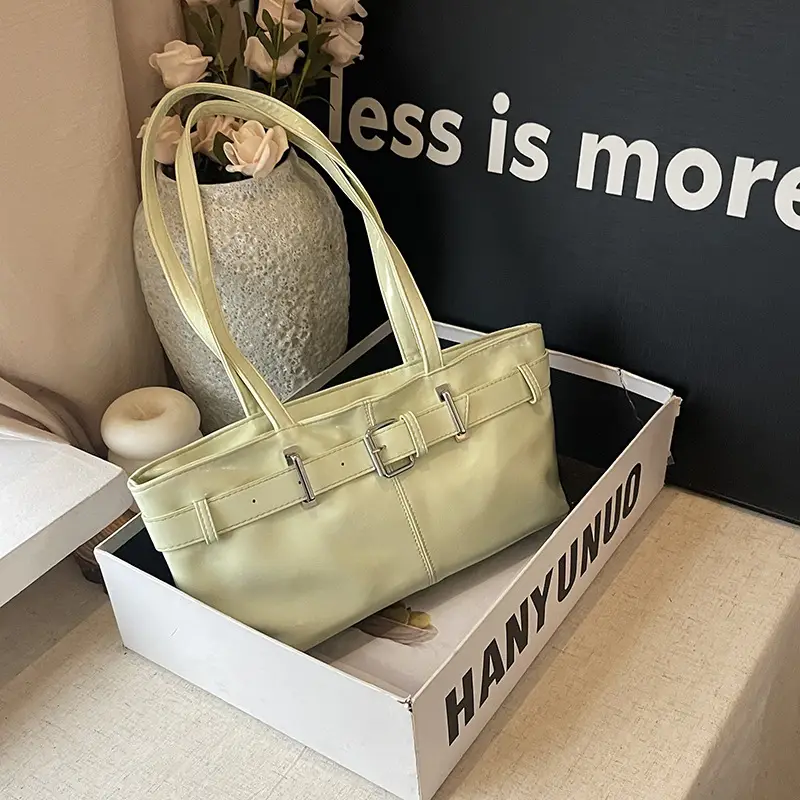 Silver Women's Shoulder Bag with Hanyunuo Label - Image 13