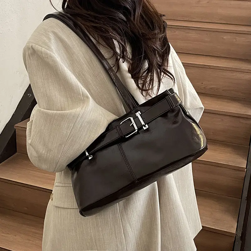 Silver Women's Shoulder Bag with Hanyunuo Label — feature 24