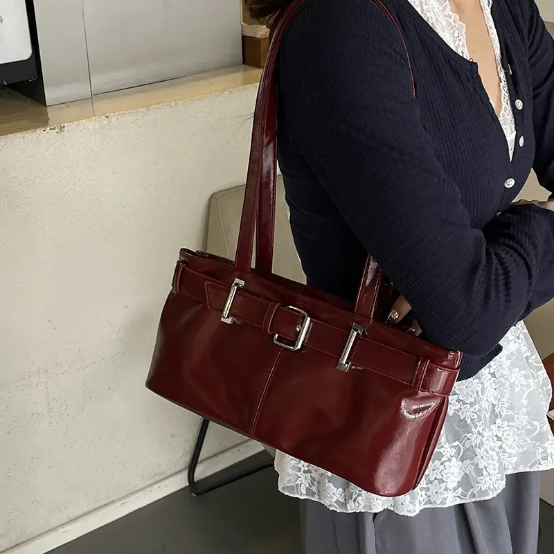 Silver Women's Shoulder Bag with Hanyunuo Label — feature 26