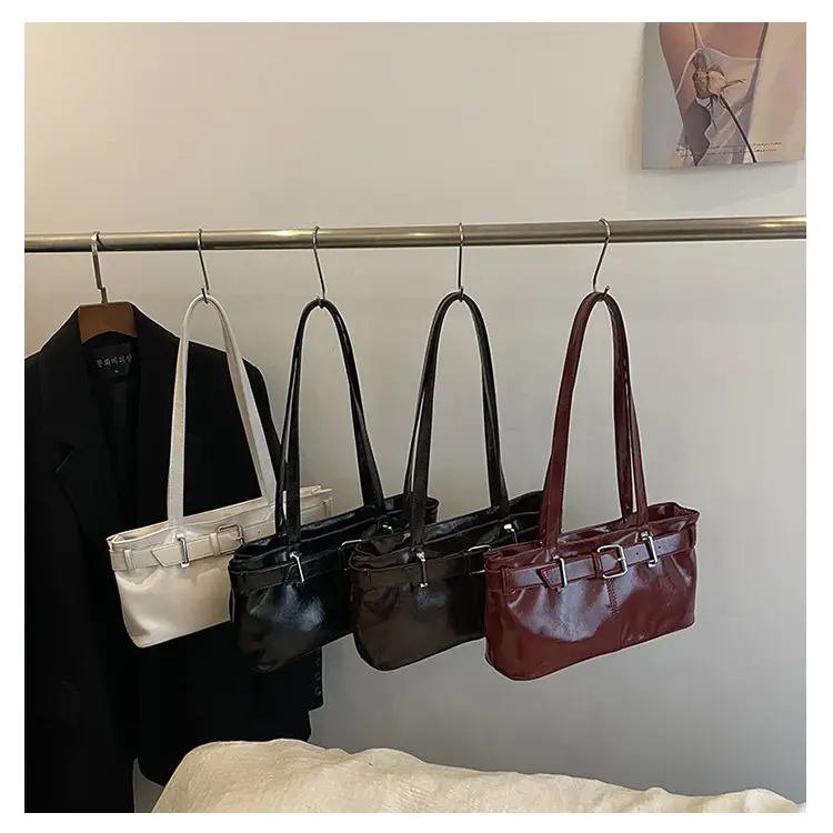 Silver Women's Shoulder Bag with Hanyunuo Label — feature 5