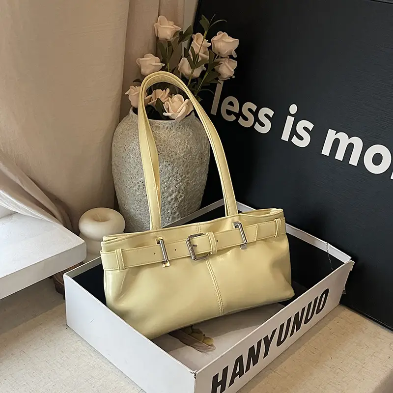 Silver Women's Shoulder Bag with Hanyunuo Label - Image 3
