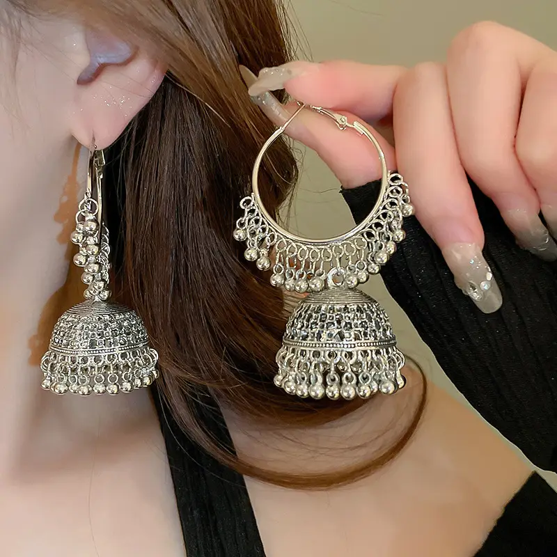 Retro Ethnic Style Round Cut Out Earrings Bohemian Elegant Elegant Earrings Niche Fashion Accessible Luxury Earrings for Women — feature 3