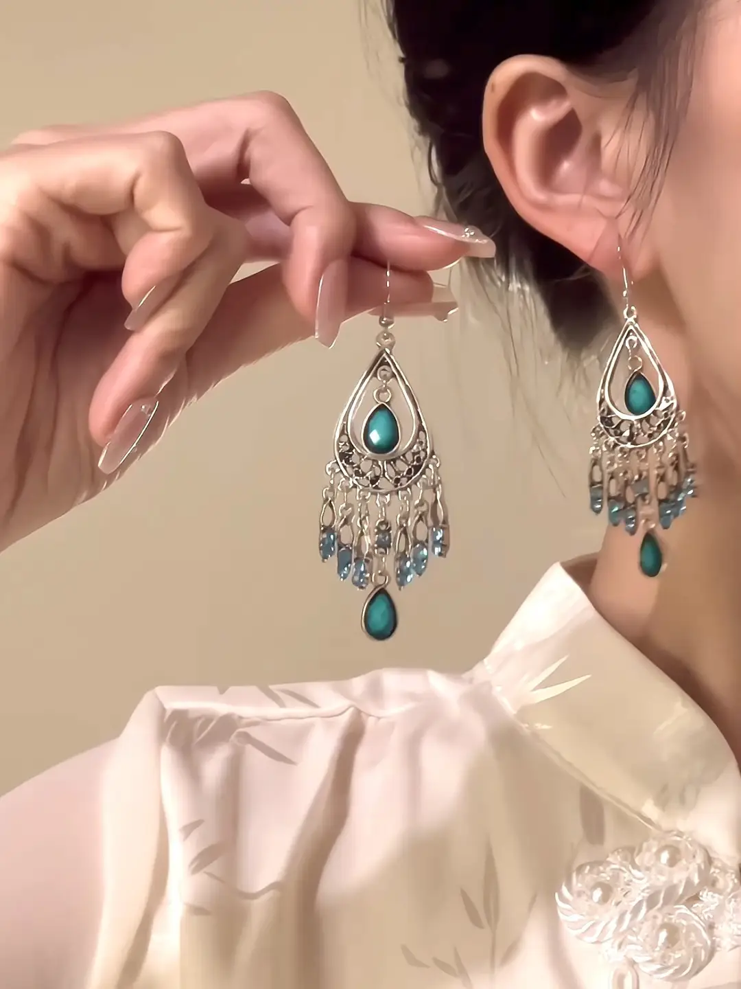 Retro Ethnic Style Round Cut Out Earrings Bohemian Elegant Elegant Earrings Niche Fashion Accessible Luxury Earrings for Women