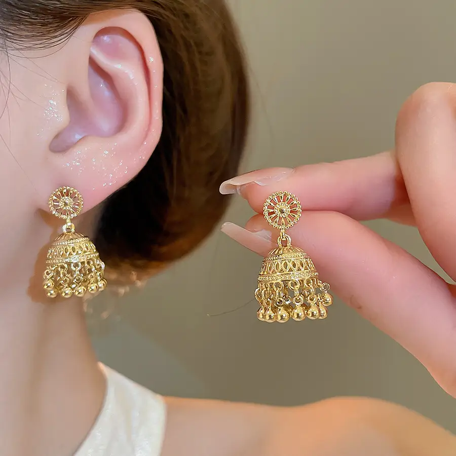 Retro Ethnic Style Round Cut Out Earrings Bohemian Elegant Elegant Earrings Niche Fashion Accessible Luxury Earrings for Women