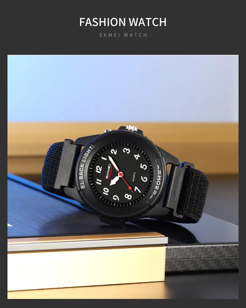 Black Sporty Men's Quartz Watch with Red Second Hand — feature 30