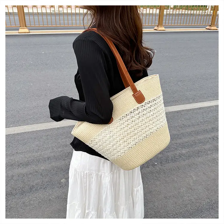 2025 New Striped Straw Bag Large Capacity Fashion Commuter Women's Handbag Tote Basket Stylish Hollow Shoulder Bag - Image 5