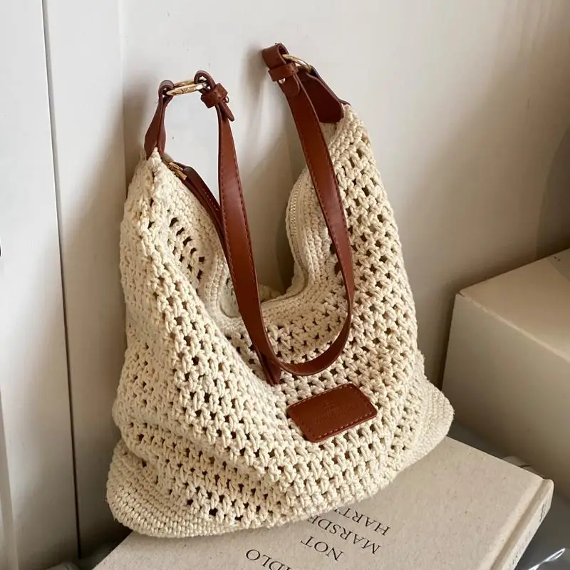 New Summer Straw Bag with Leather Strap Large Capacity - Image 2