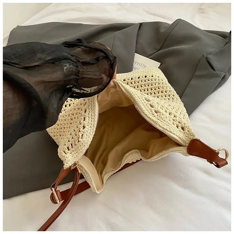 New Summer Straw Bag with Leather Strap Large Capacity — feature 8
