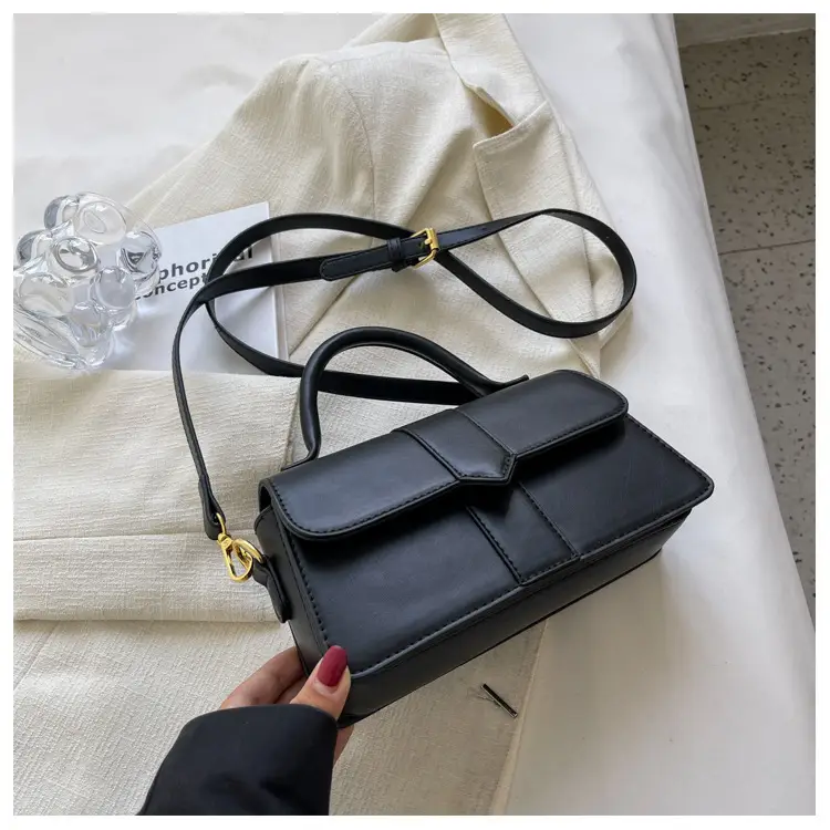 Women's Textured Shoulder Bag Olive Green 2025 — feature 31