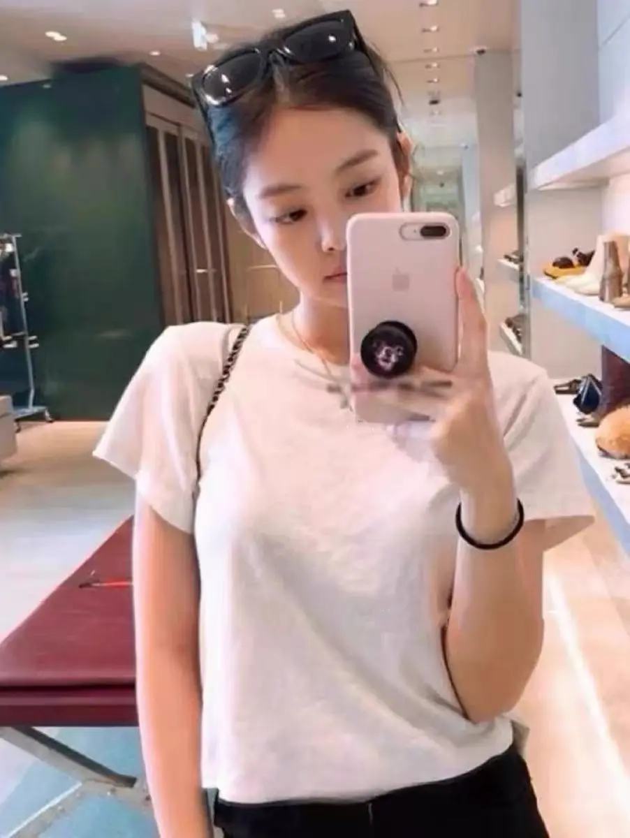 Jennie and Kendall Jenner's Same Style White Round-Neck Short-Sleeve T-Shirt for Women, 2026 Summer New Casual Short Top — feature 4