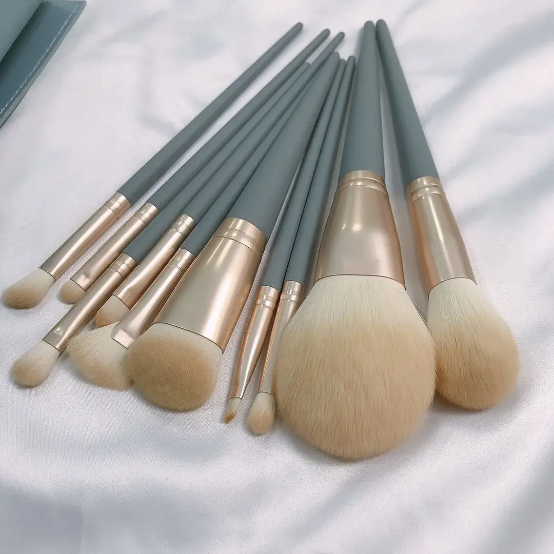 Cangzhou Makeup Brush Set 12 Pcs Portable Eyeshadow Foundation Brush - Image 3