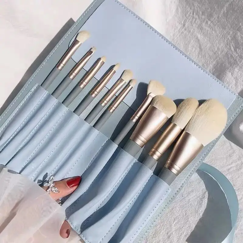 Cangzhou Makeup Brush Set 12 Pcs Portable Eyeshadow Foundation Brush - Image 4